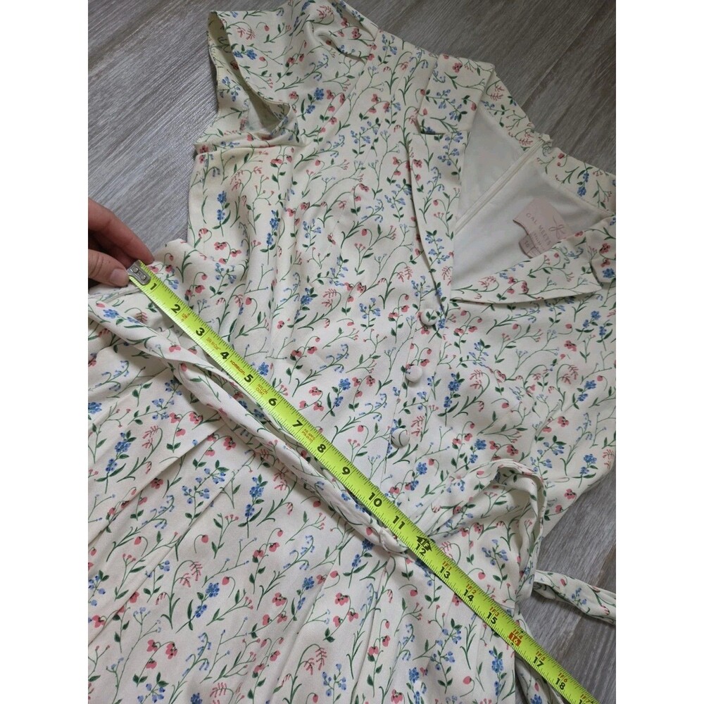 NWOT Gal Meets Glam Anne Spring Sprig Floral Wrap Style Dress Womens 10 Belted - Picture 7 of 12